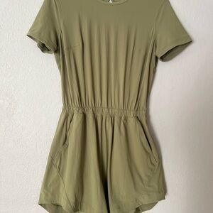 Lululemon Lightweight High-Neck Romper Green Olive Sz 6